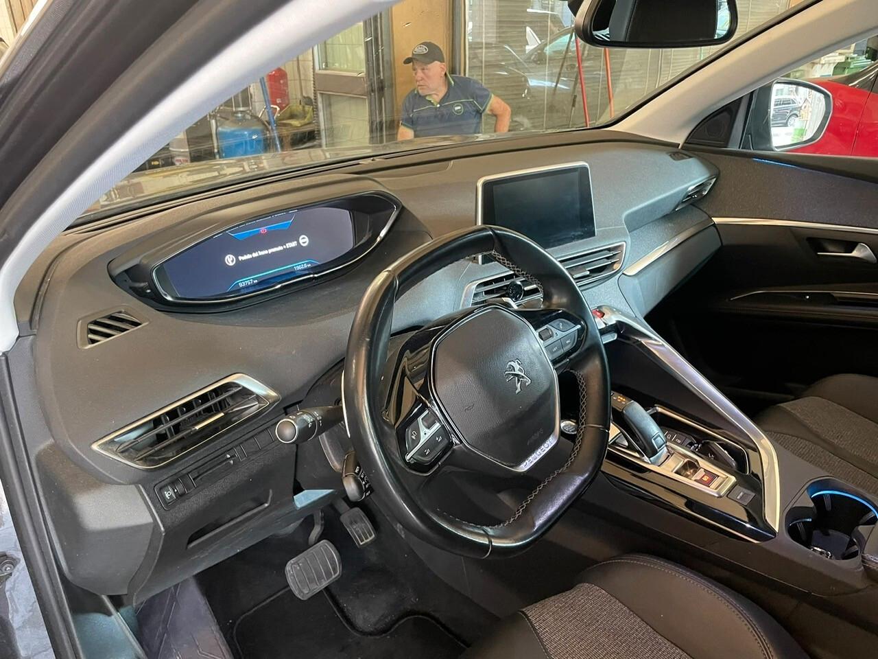 Peugeot 5008 PureTech Turbo 130 S&S Allure