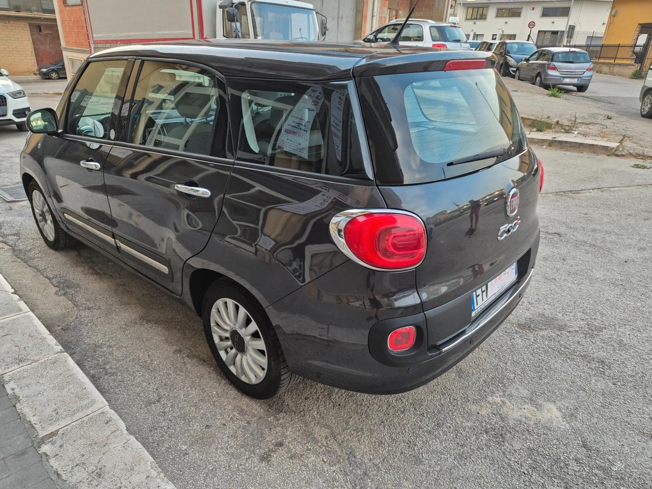 FIAT 500L ANNO 2016 NAVIGATORE KM 56000 CERTIF