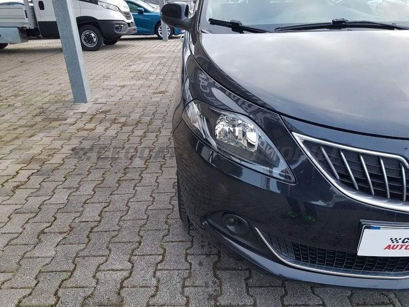 Lancia Ypsilon III 2021 1.0 firefly hybrid Silver s&s 70cv 5p.ti