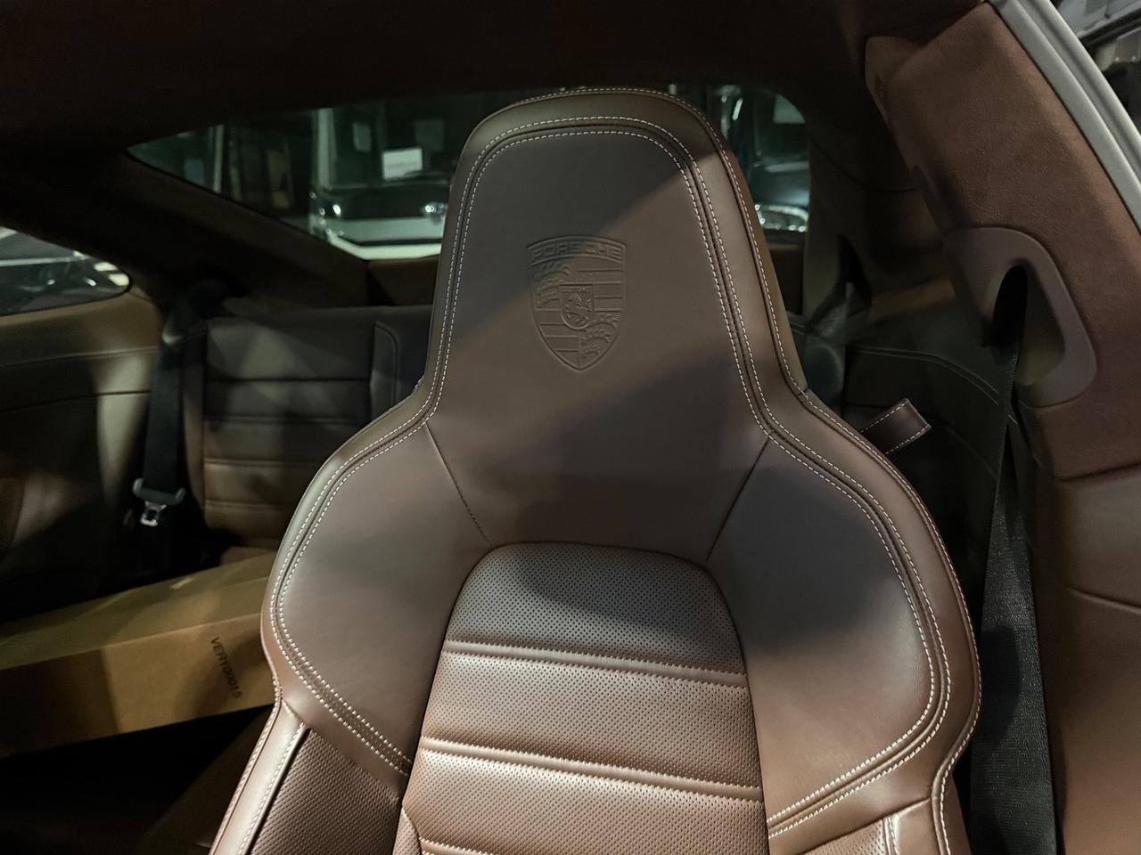 PORSCHE 992 TURBO S POSSIBILITÀ DI SUBENTRO LEASING