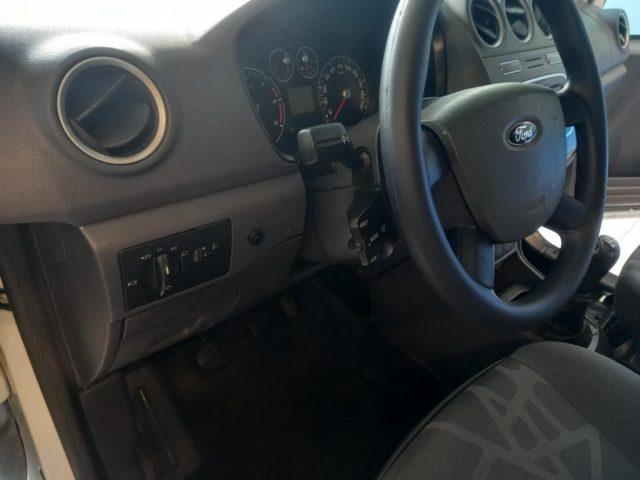 FORD TRANSIT CONNECT 90 200S