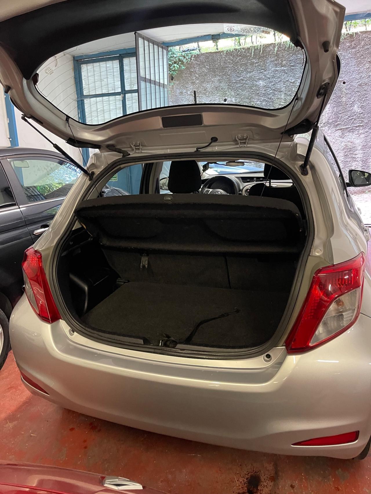 Toyota Yaris 1.3 5 porte Lounge