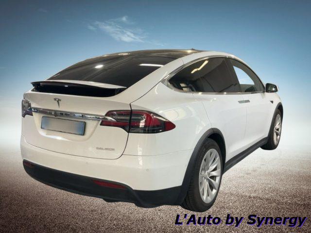 TESLA Model X AWD Performance