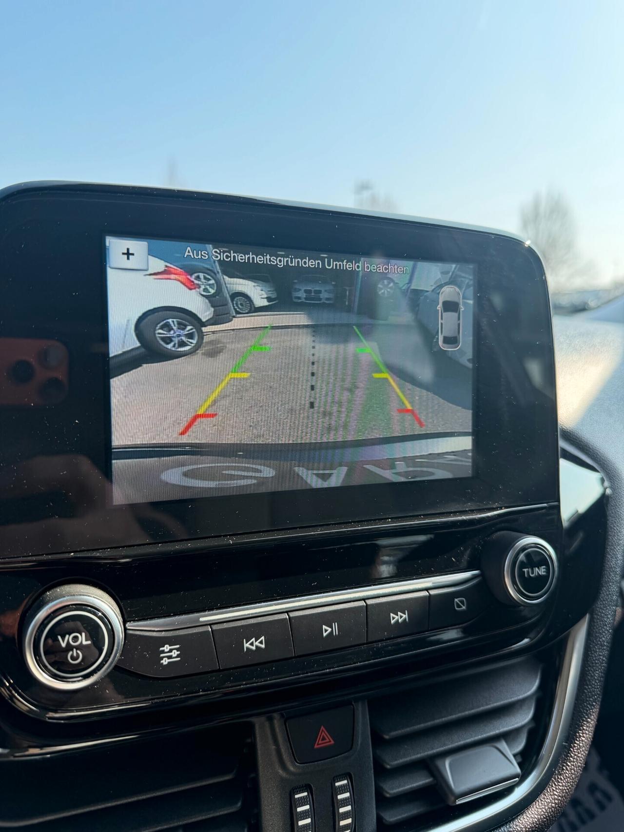 Ford Fiesta 1.1 5 porte Neopatentati