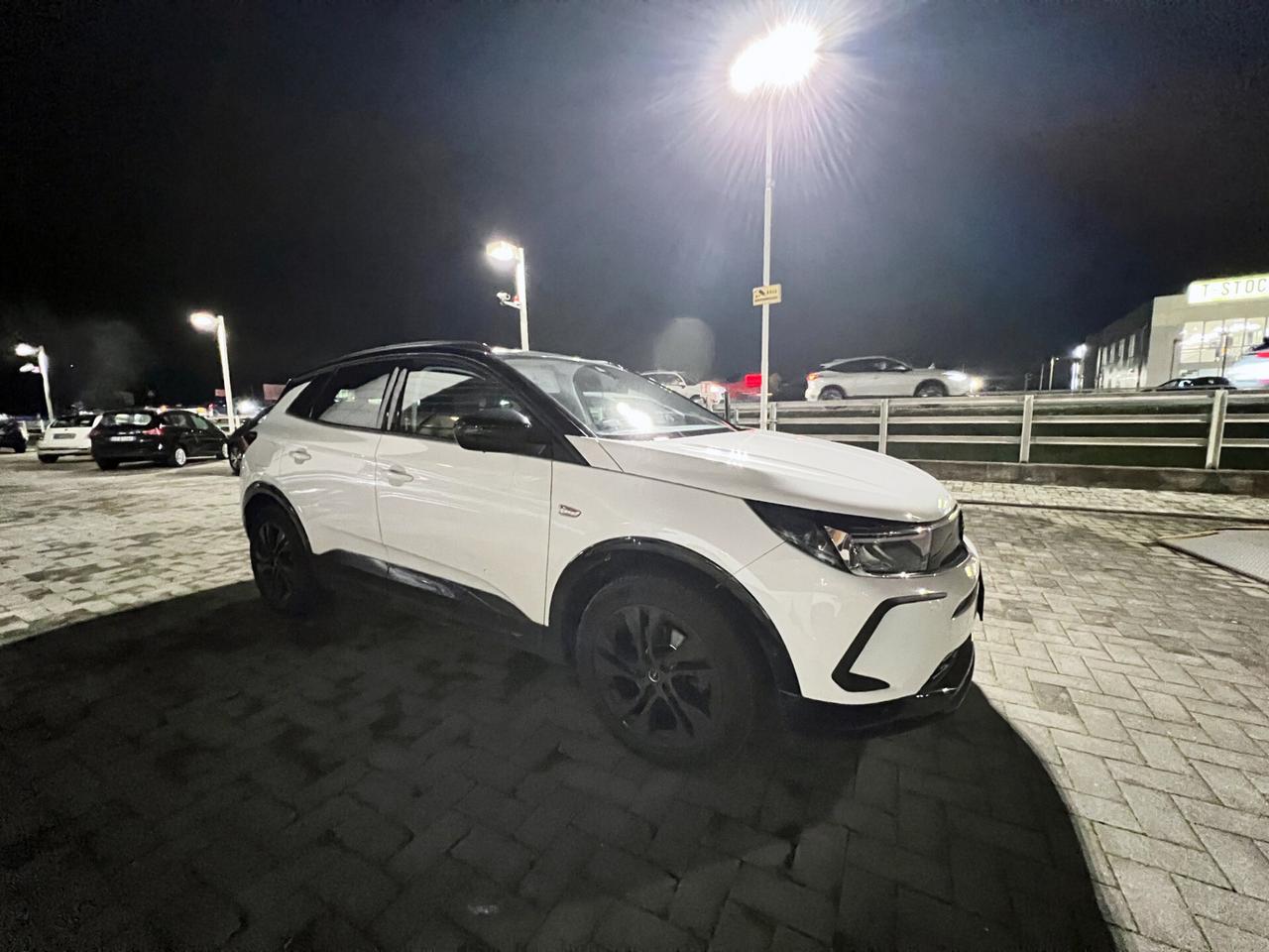 Opel Crossland 1.2 Turbo 12V 130 CV Start&Stop Design & Tech