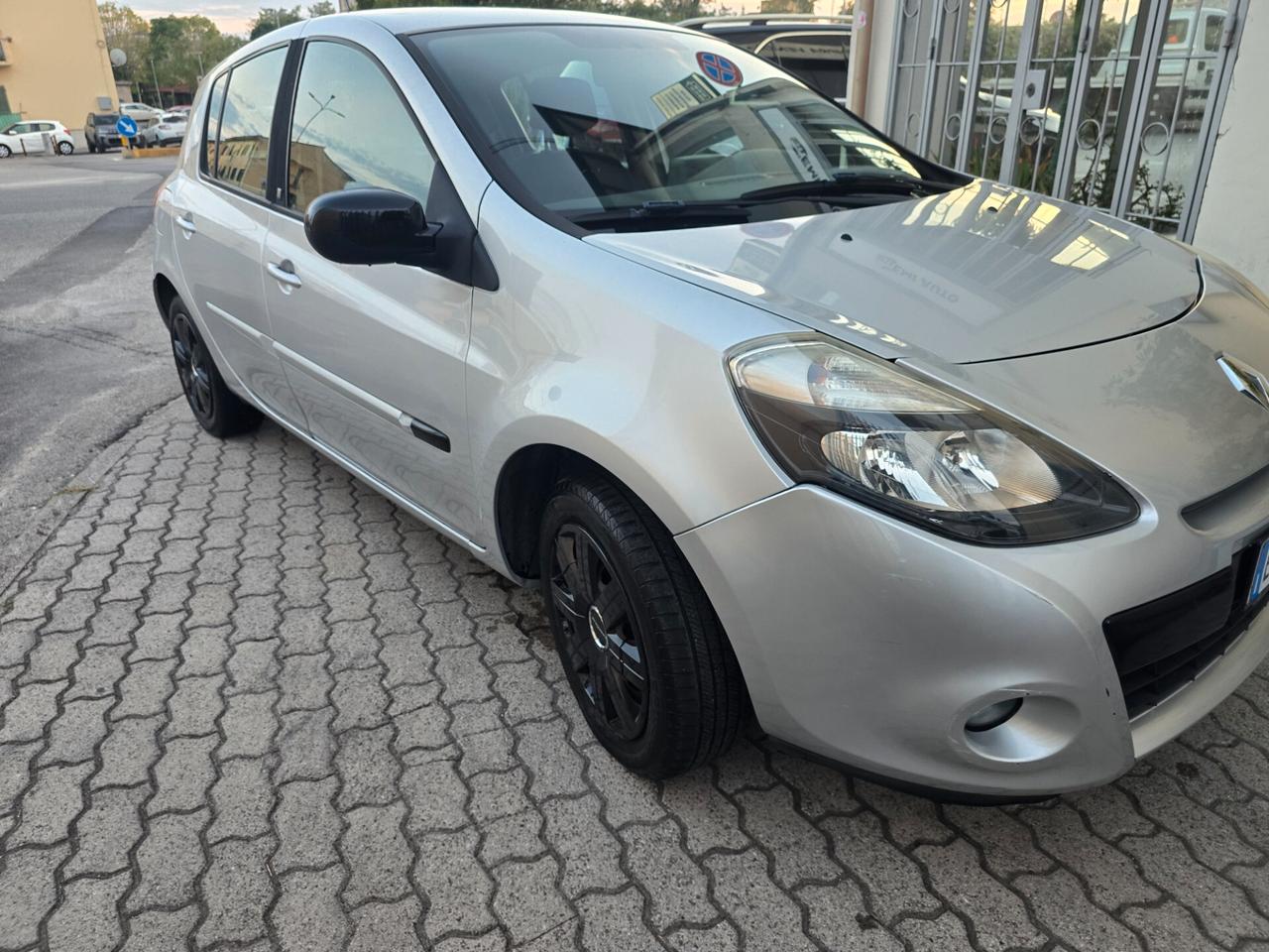 Renault Clio 1.2 16V 5 porte GPL Dynamique