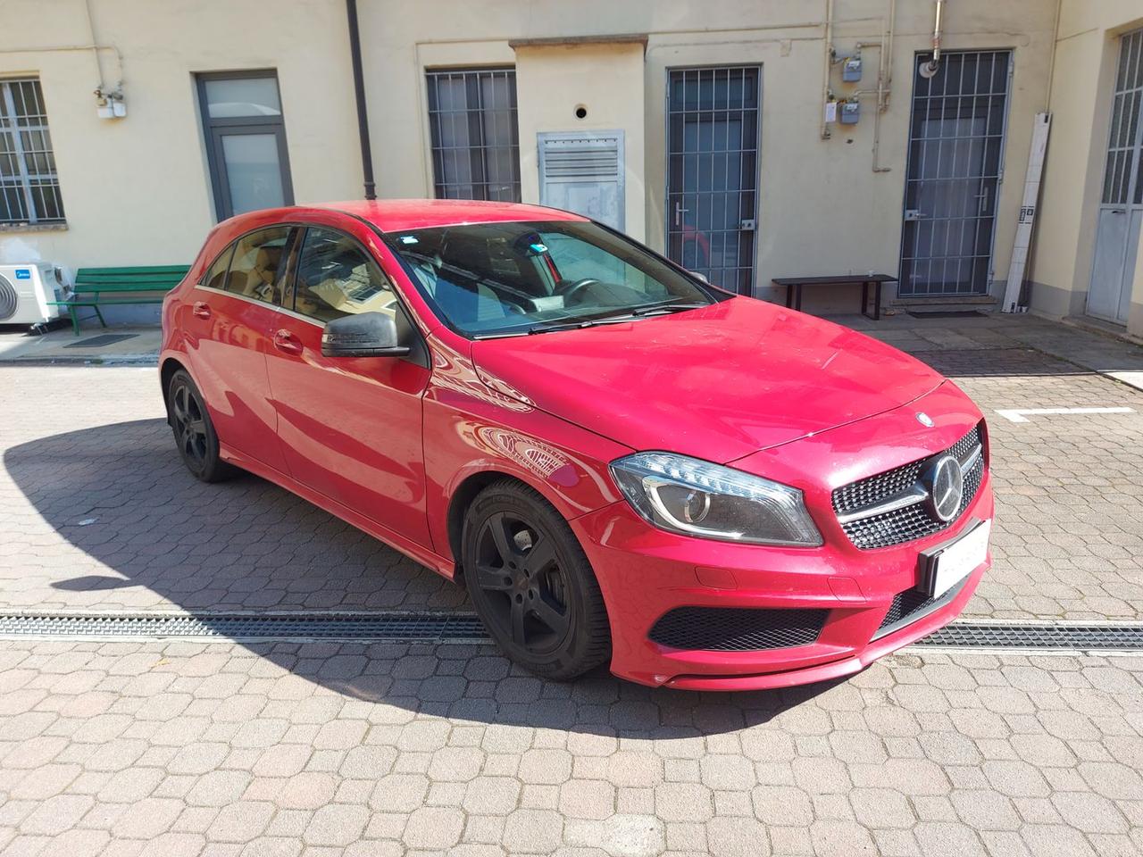 Mercedes-Benz A 180 Premium A 180 CDI BlueEFFICIENCY