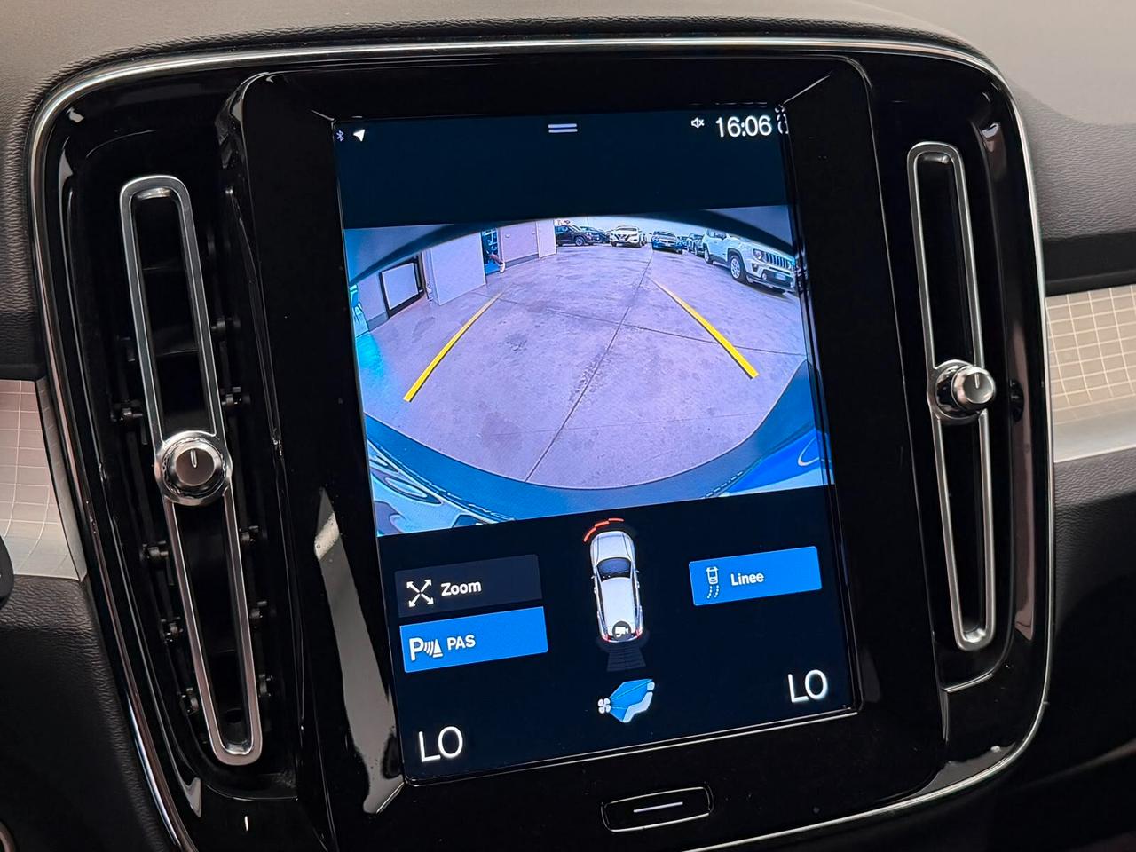 Volvo XC40 B3 automatico Core