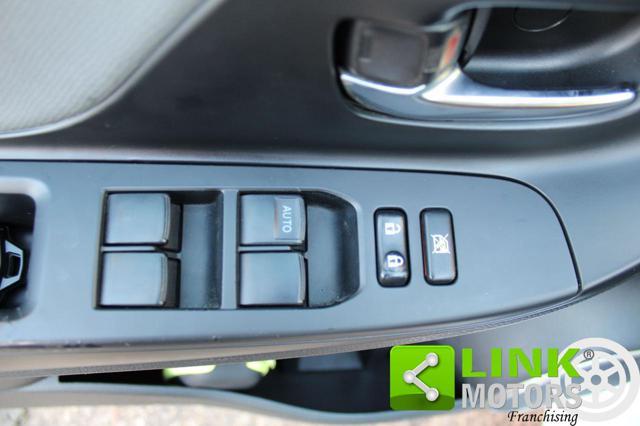 TOYOTA Yaris 1.5 Hybrid 5 porte Active cambio automatico