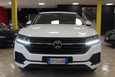 VOLKSWAGEN Touareg 3.0 V6 TDI "Km E SERVICE CERTIFICATI VOLKSWAGEN"