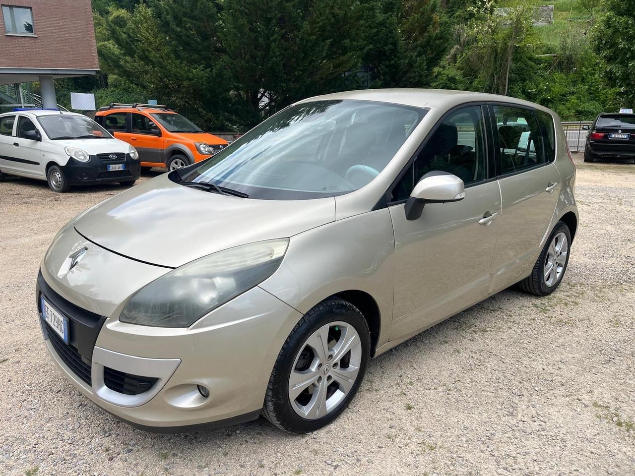 Renault Scenic Scénic X-Mod 1.5 dCi 110CV Luxe