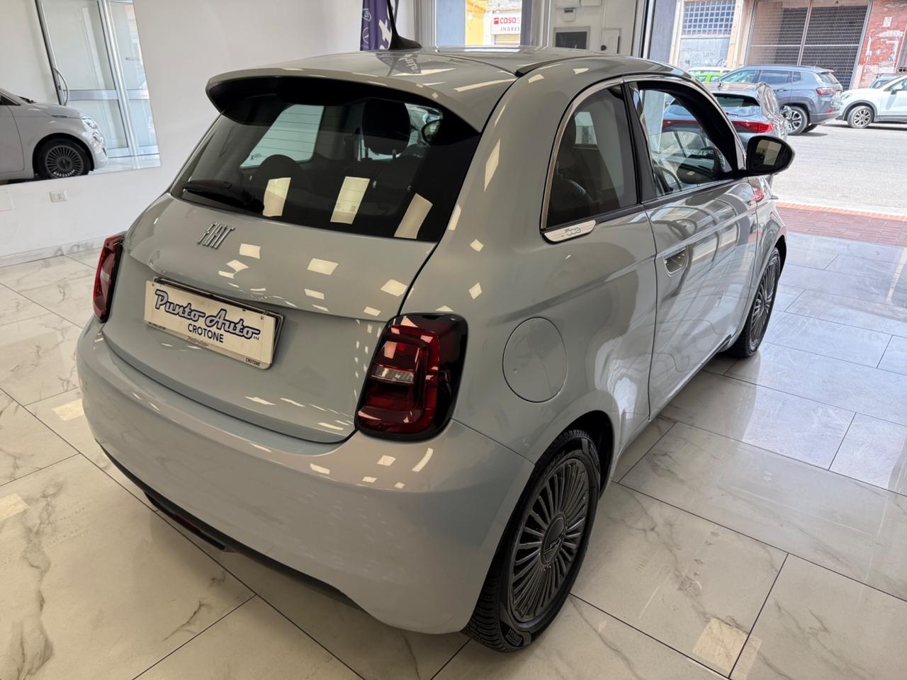 Fiat 500 500e Berlina 42 kWh opening edition