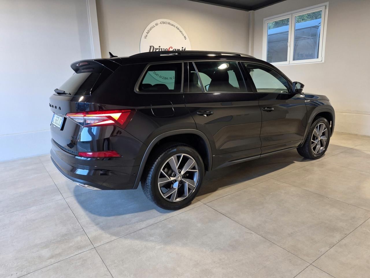 Skoda Kodiaq 2.0 TDI SPORTLINE DSG 4X4 TETTO APRIBILE MATRIX