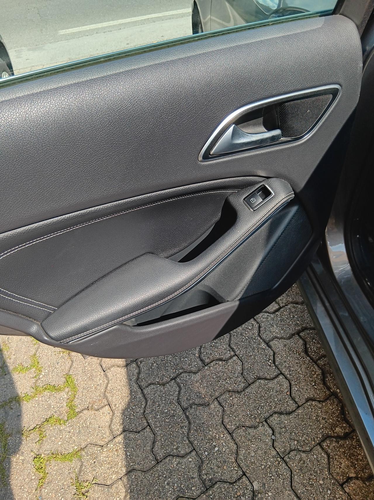 Mercedes-benz A 180 A 180 CDI Dark Night Edition