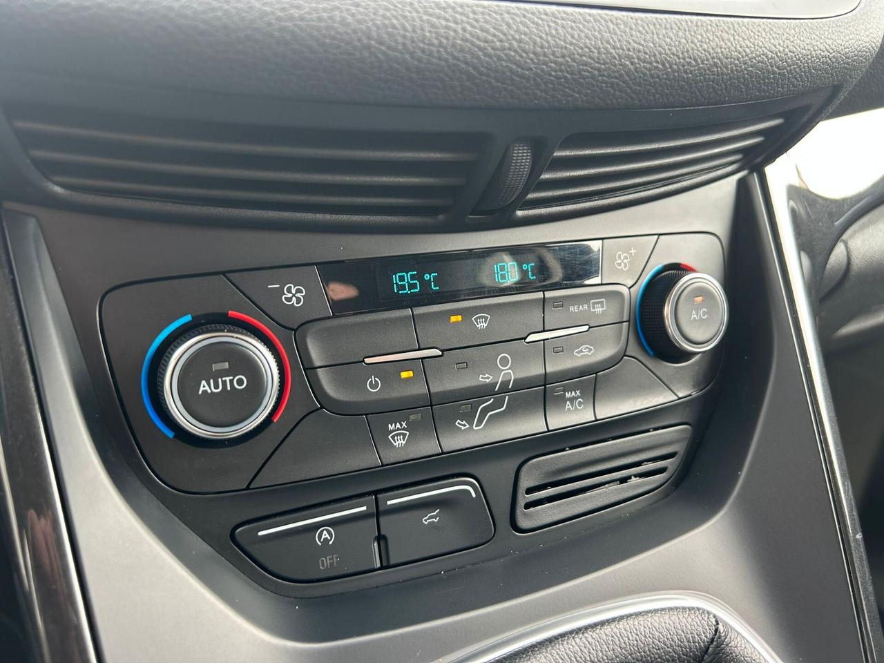 Ford Kuga 1.5 TDCI 120 Cv TITANIUM NAVI/RET-2018