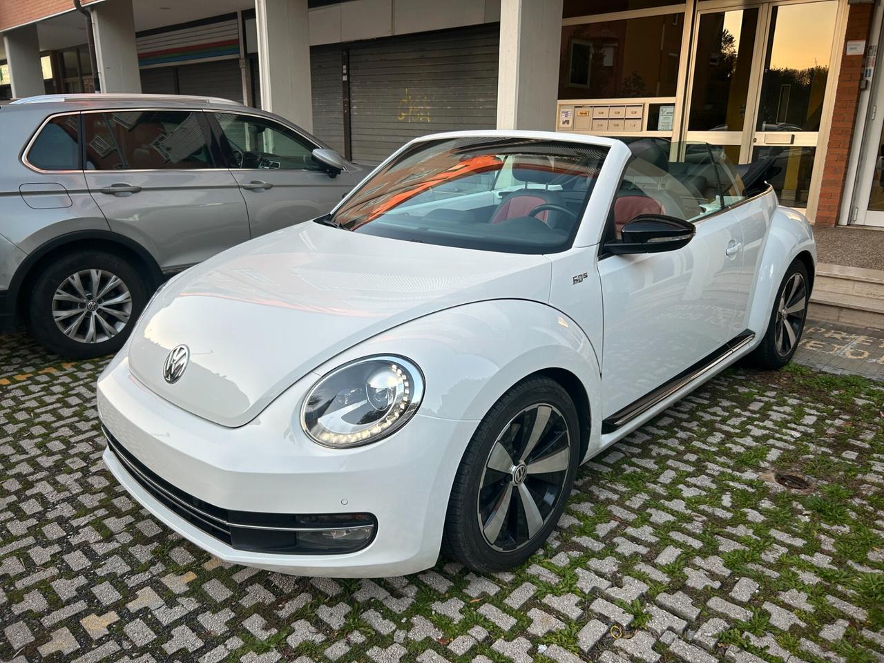 Volkswagen Maggiolino Cabrio 1.4 TSI 60's anniversary
