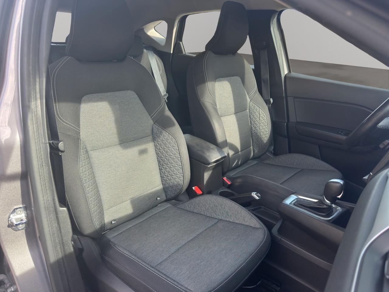 Renault Captur Full Hybrid E-Tech 145 CV Business