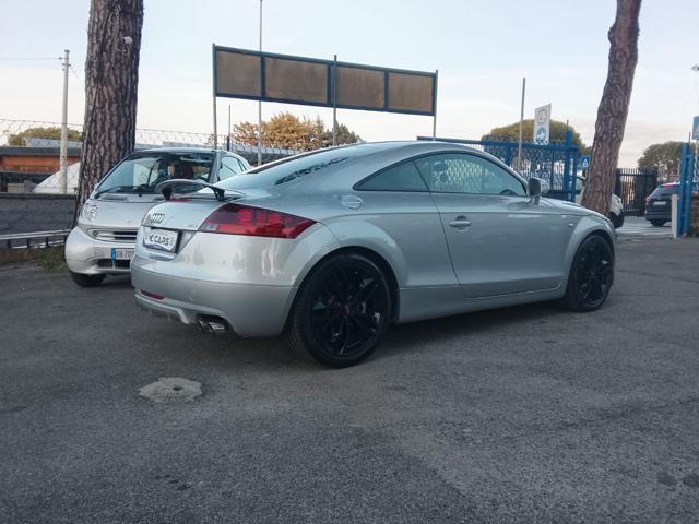 AUDI TT Coupé 3.2 V6 quattro S tronic