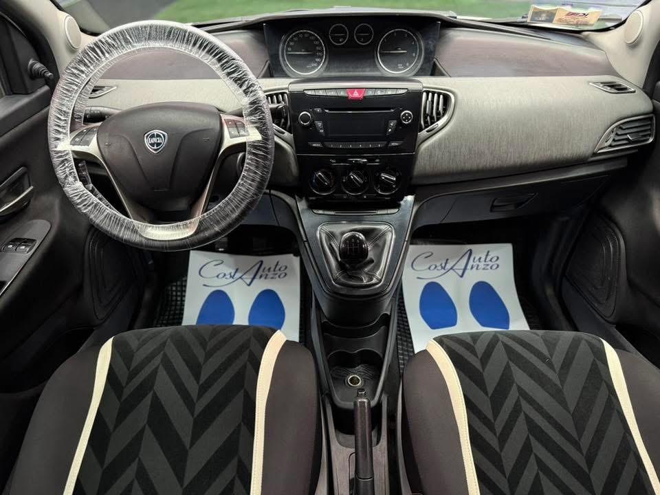 Lancia Ypsilon 1.3 MJT 95 CV NUOVA 11/2015