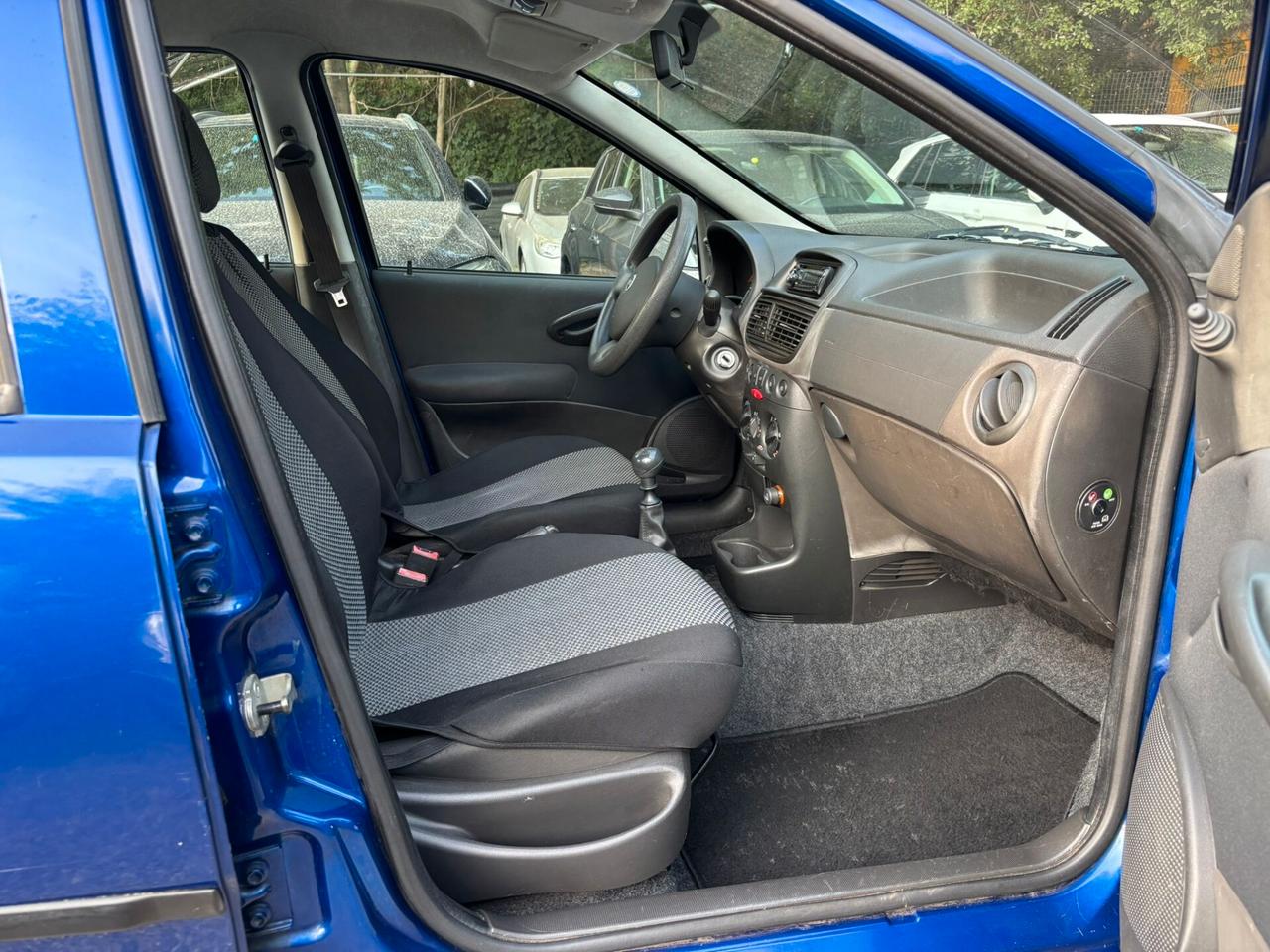 Fiat Punto Classic 1.2 5 porte Natural Power OK Neopatentati