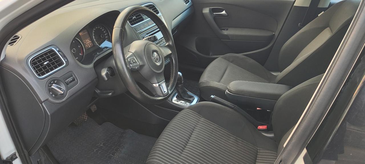 Volkswagen Polo 1.6 TDI cambio DSG automatico Highline
