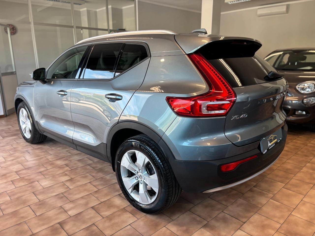 Volvo XC40 2.0 t4 Momentum awd geartronic*UNICOPRO*