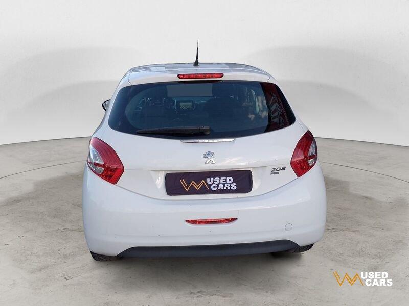 Peugeot 208 208