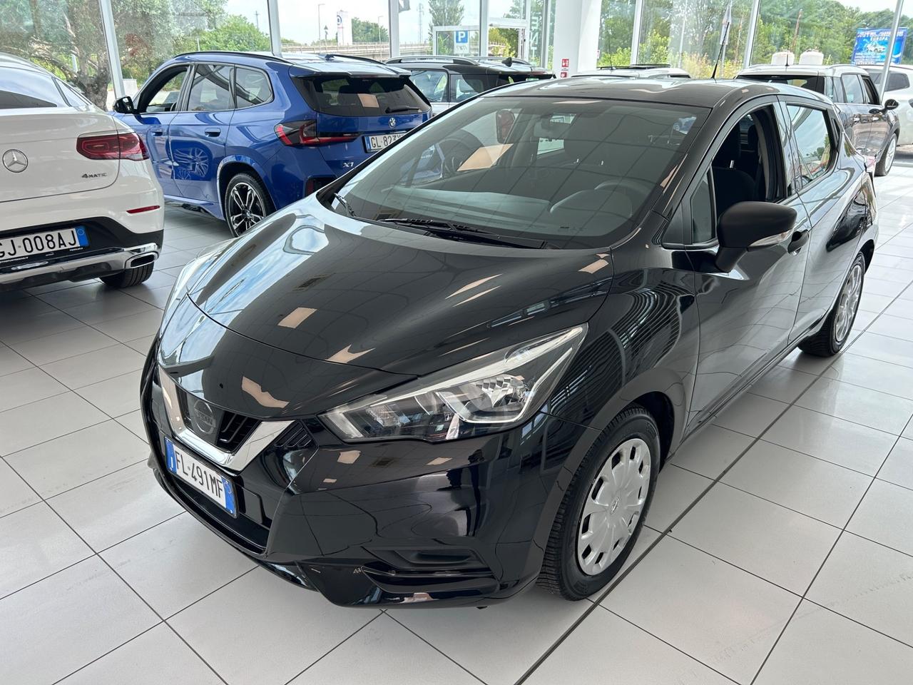 Nissan Micra 1.0L 12V 5 porte Visia+ Neopatentati
