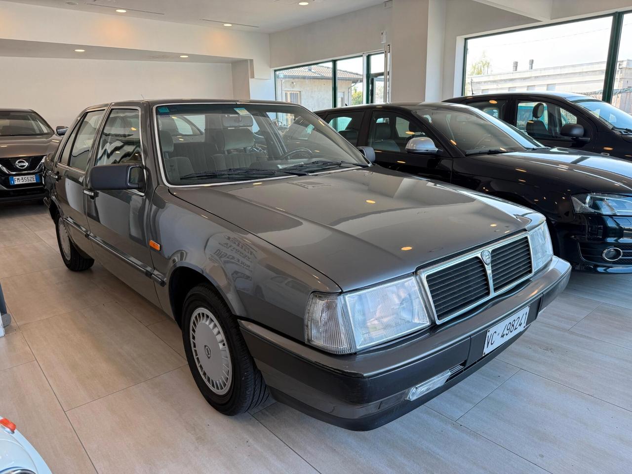 Lancia Thema 2.0 i.e.