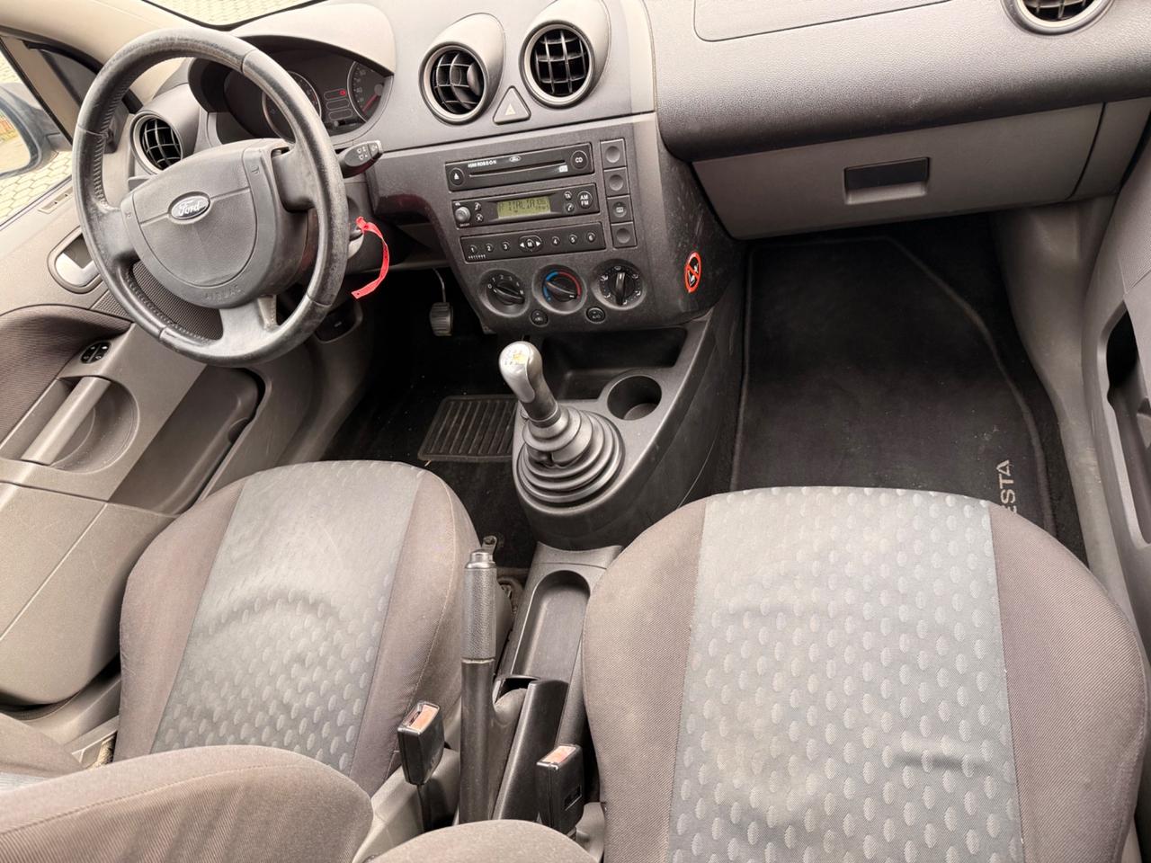 Ford Fiesta 1.4 16V 5p. Ghia