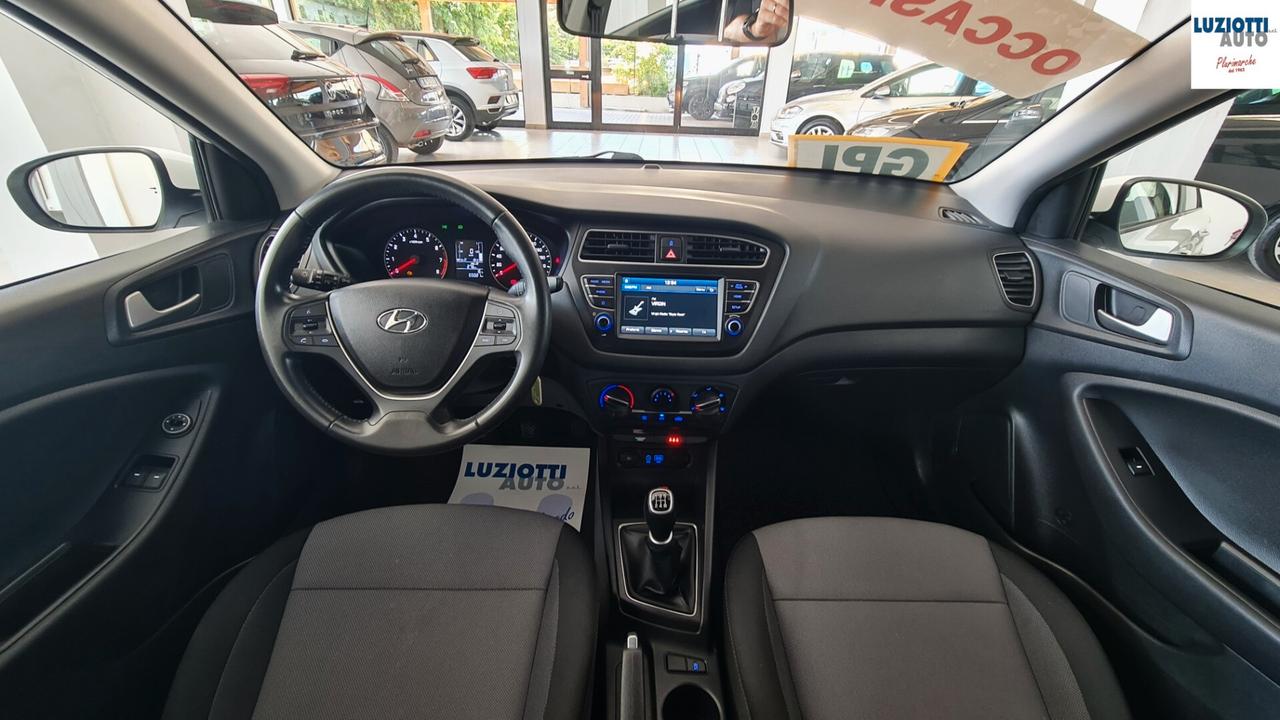 Hyundai i20 1.2 GPL CONNECTLINE 5P.