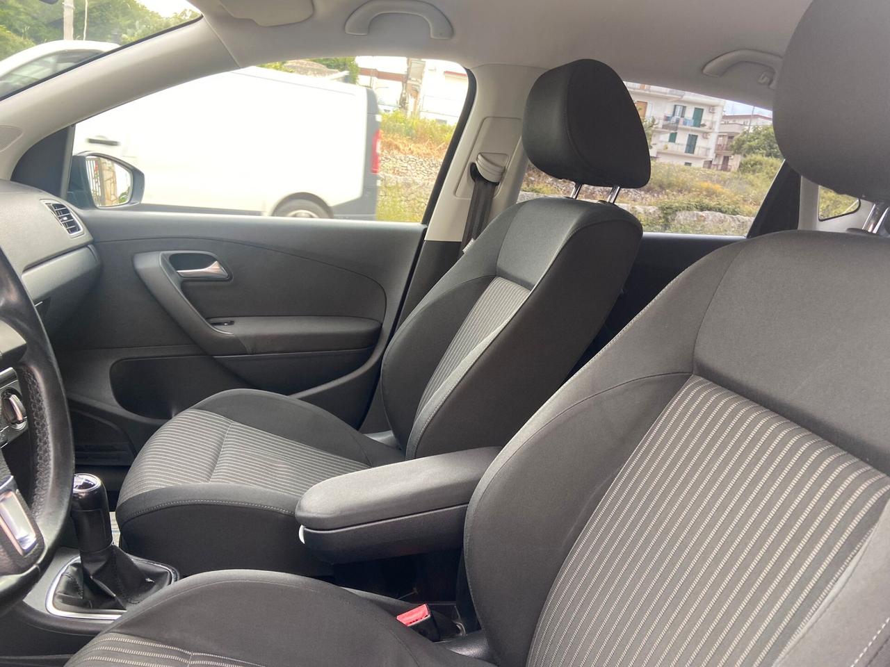 Volkswagen Polo 1.6 TDI 90CV DPF DSG 5 porte Highline