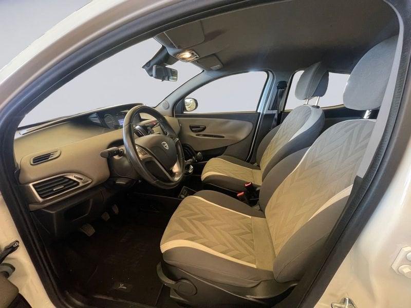 Lancia Ypsilon 1.2 69cv Gold