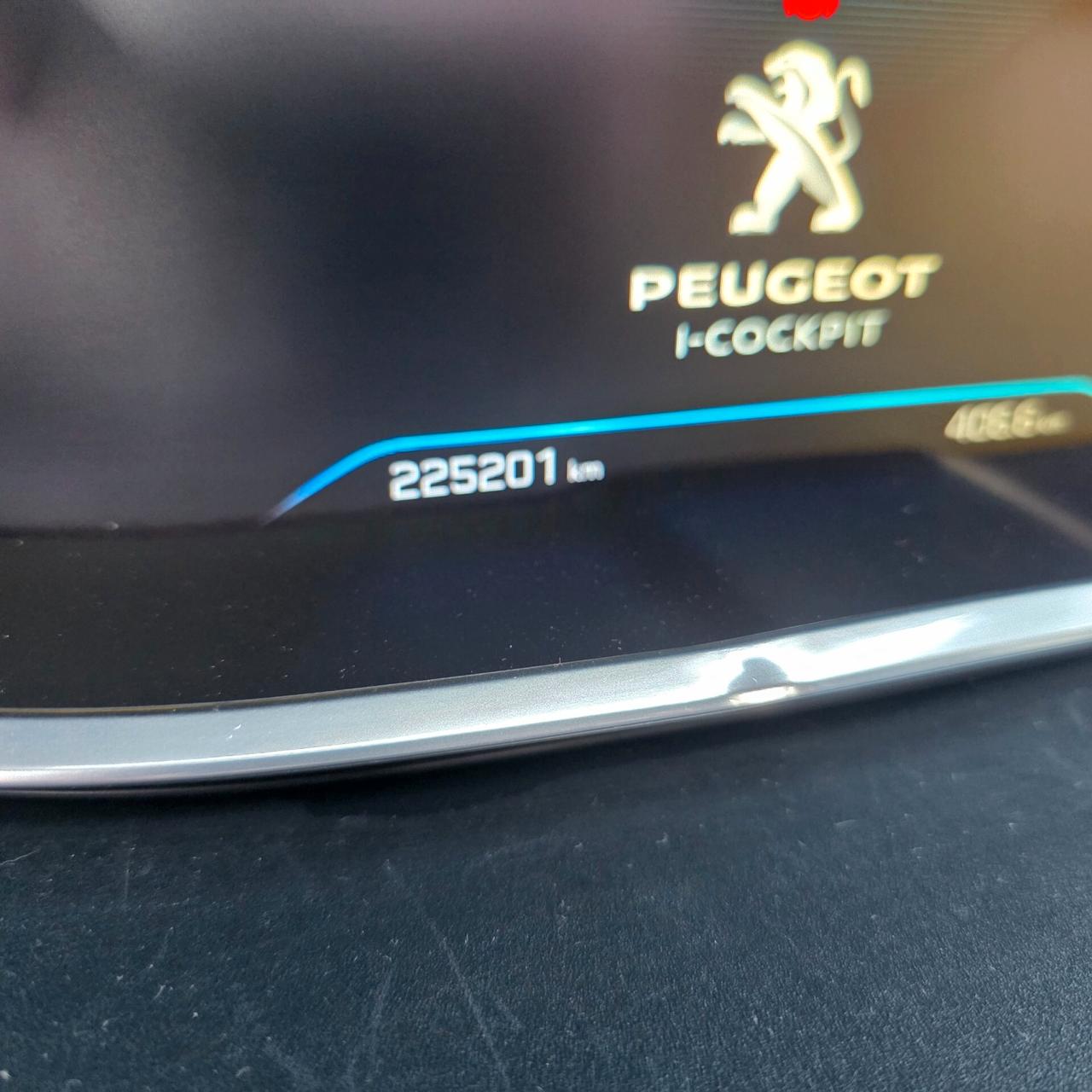 Peugeot 3008 BlueHDi 120 S&S Business