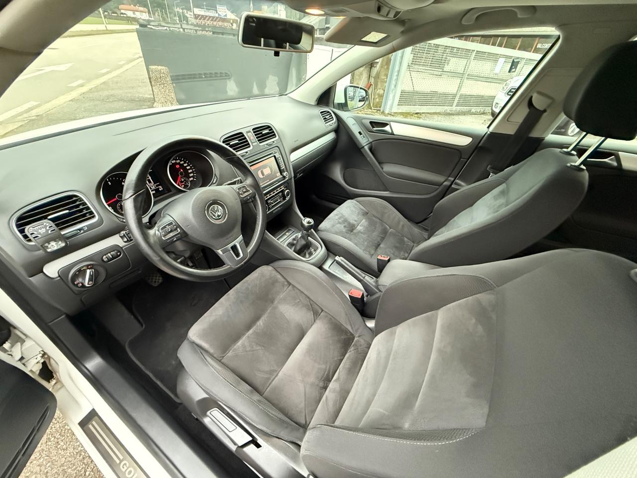 Volkswagen Golf 1.6 TDI DPF 5p. Highline 2011 OK NEOPATENTATI