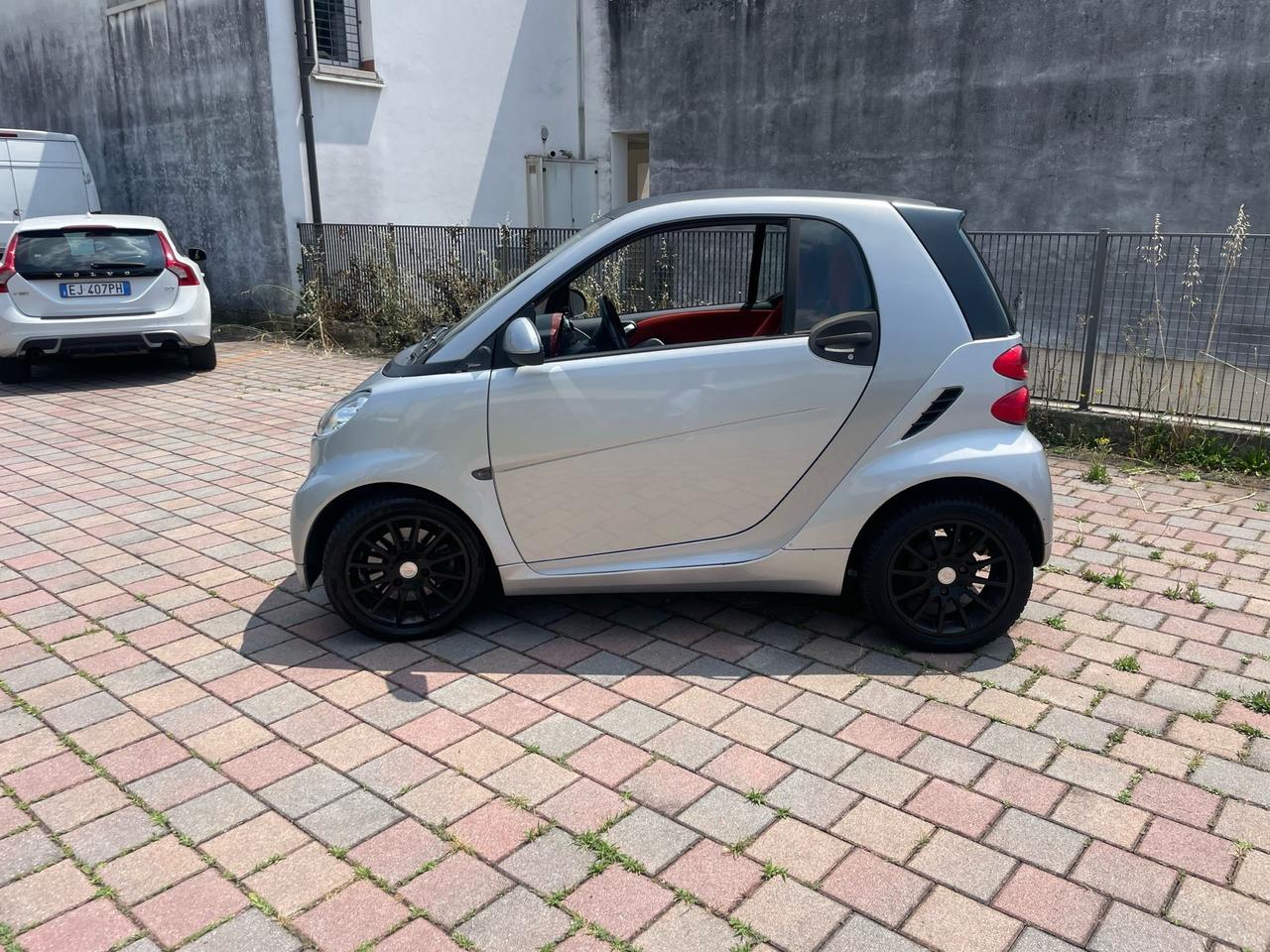 Smart ForTwo 1000 52 kW coupé limited two