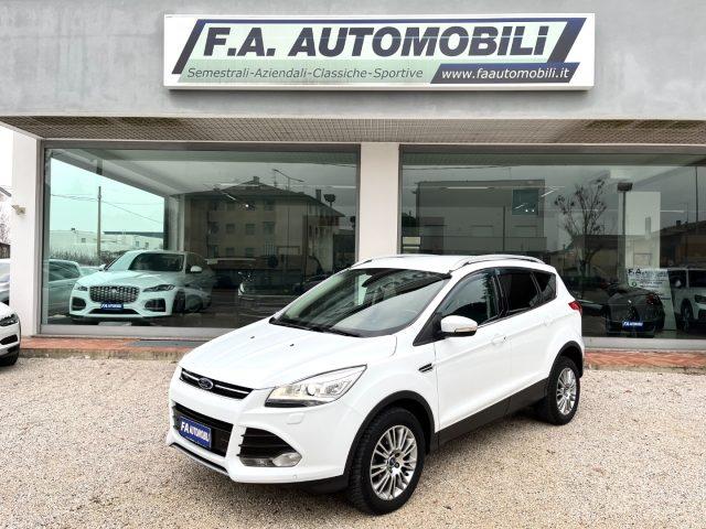 FORD Kuga 2.0 TDCI 140 CV 4WD Powershift Titanium