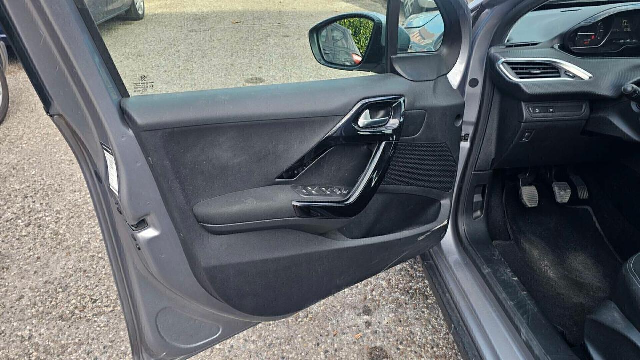 Peugeot 2008 PureTech 82 S&S Allure NEOPATENTATI