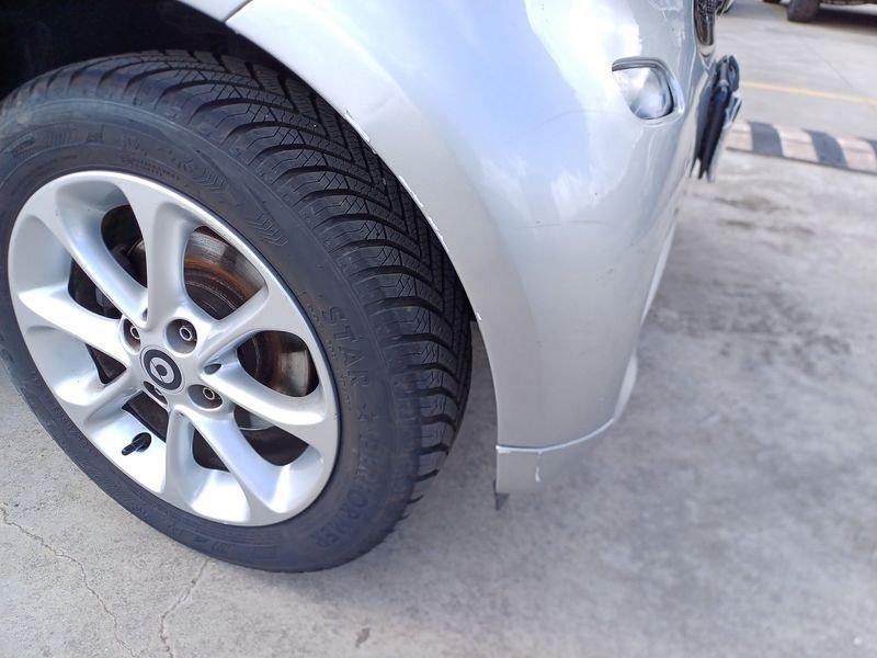 smart fortwo 1.0 Youngster 71cv twinamic