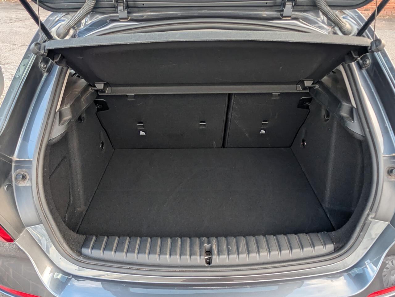 Bmw 116 116d 5p. Business Advantage