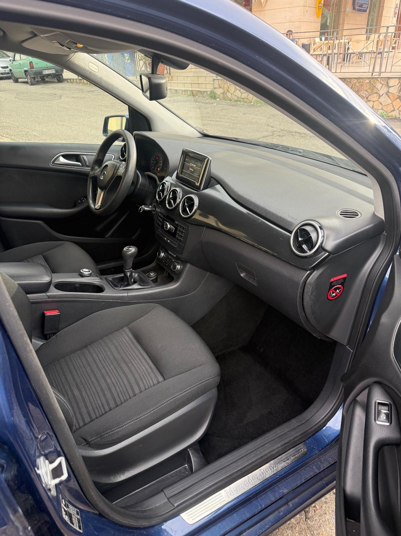 Mercedes-benz B 200 CDI BlueEFFICIENCY Premium