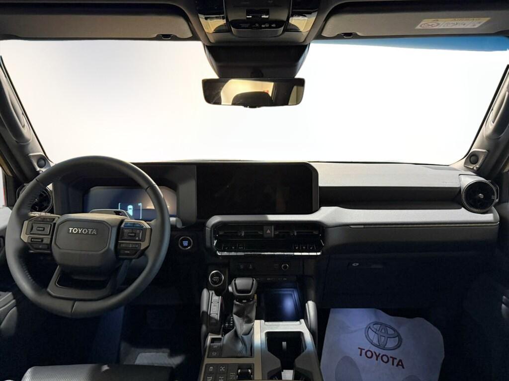 Toyota Land Cruiser 2.8 D-4D First Edition AWD Auto