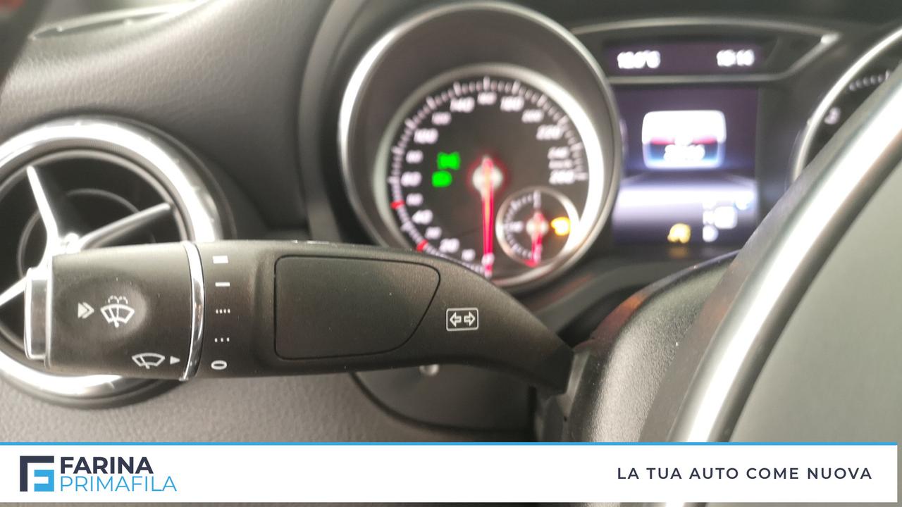 Mercedes-Benz CLA - C117 - CLA 200 d (cdi) Premium auto