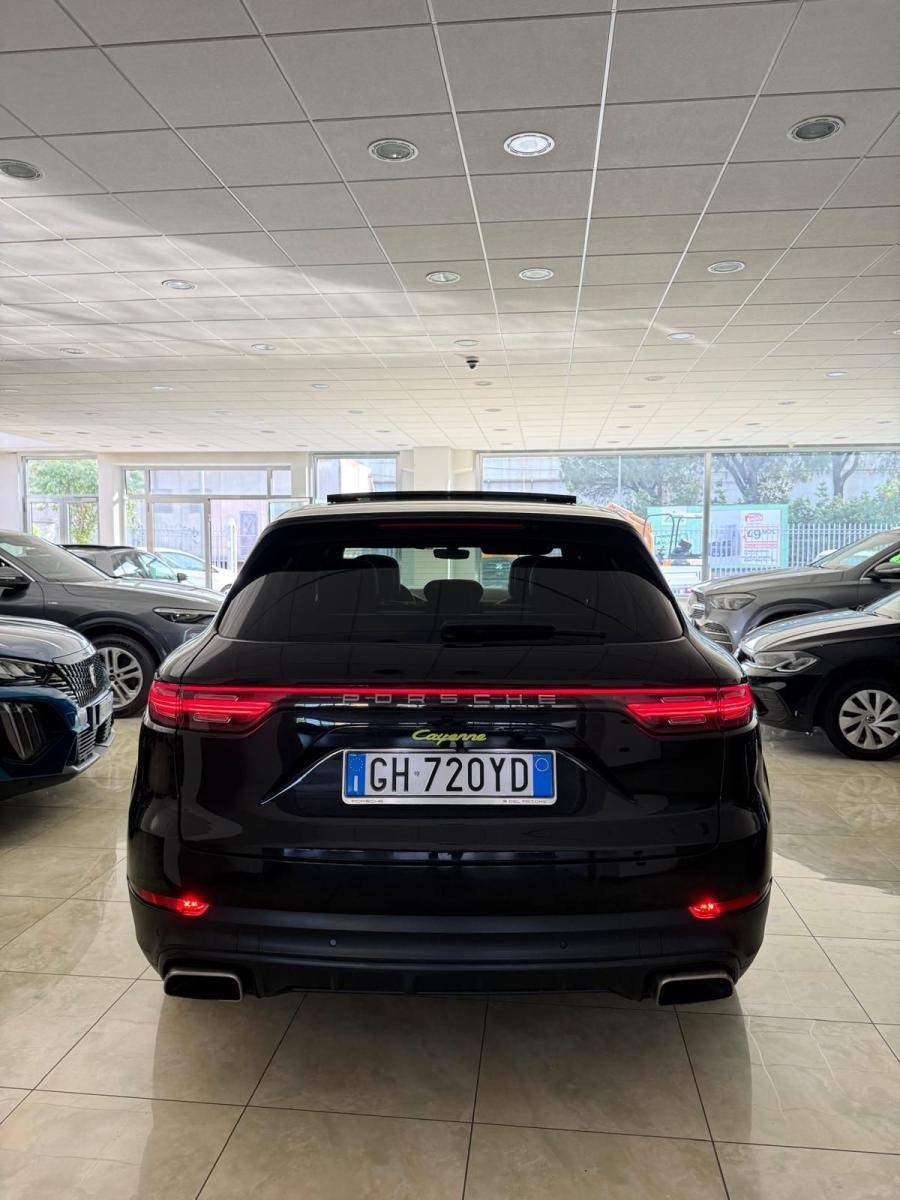 PORSCHE - Cayenne - 3.0 S E-Hybrid