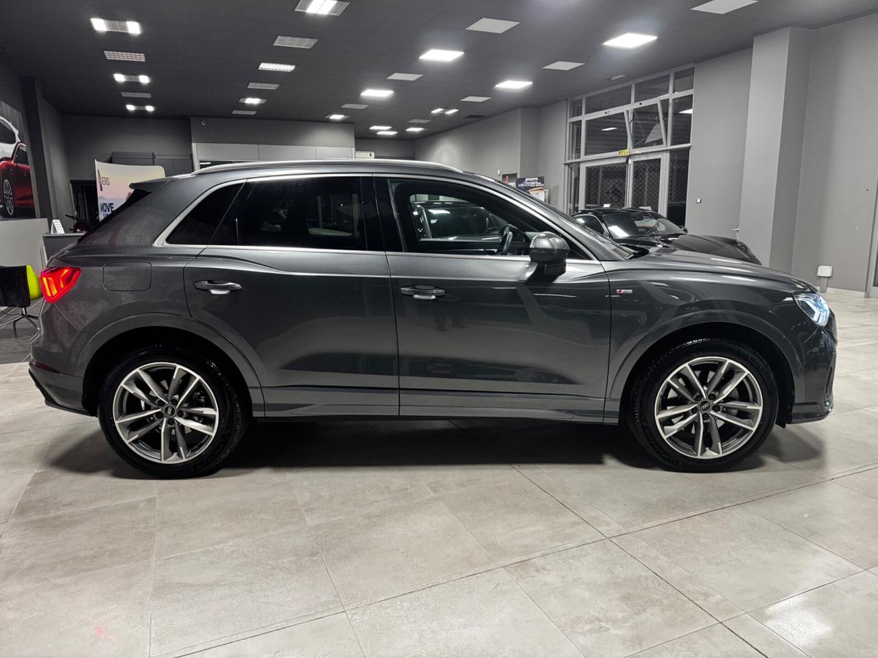 AUDI Q3 2.0 TDI QUATTRO S-TRONIC SLINE