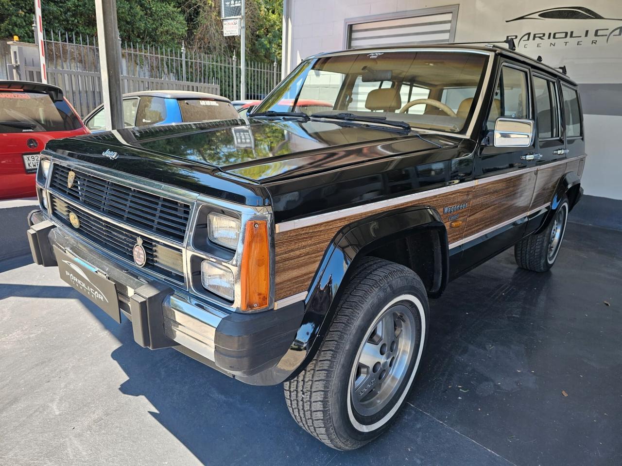 Jeep Wagoneer Cherokee