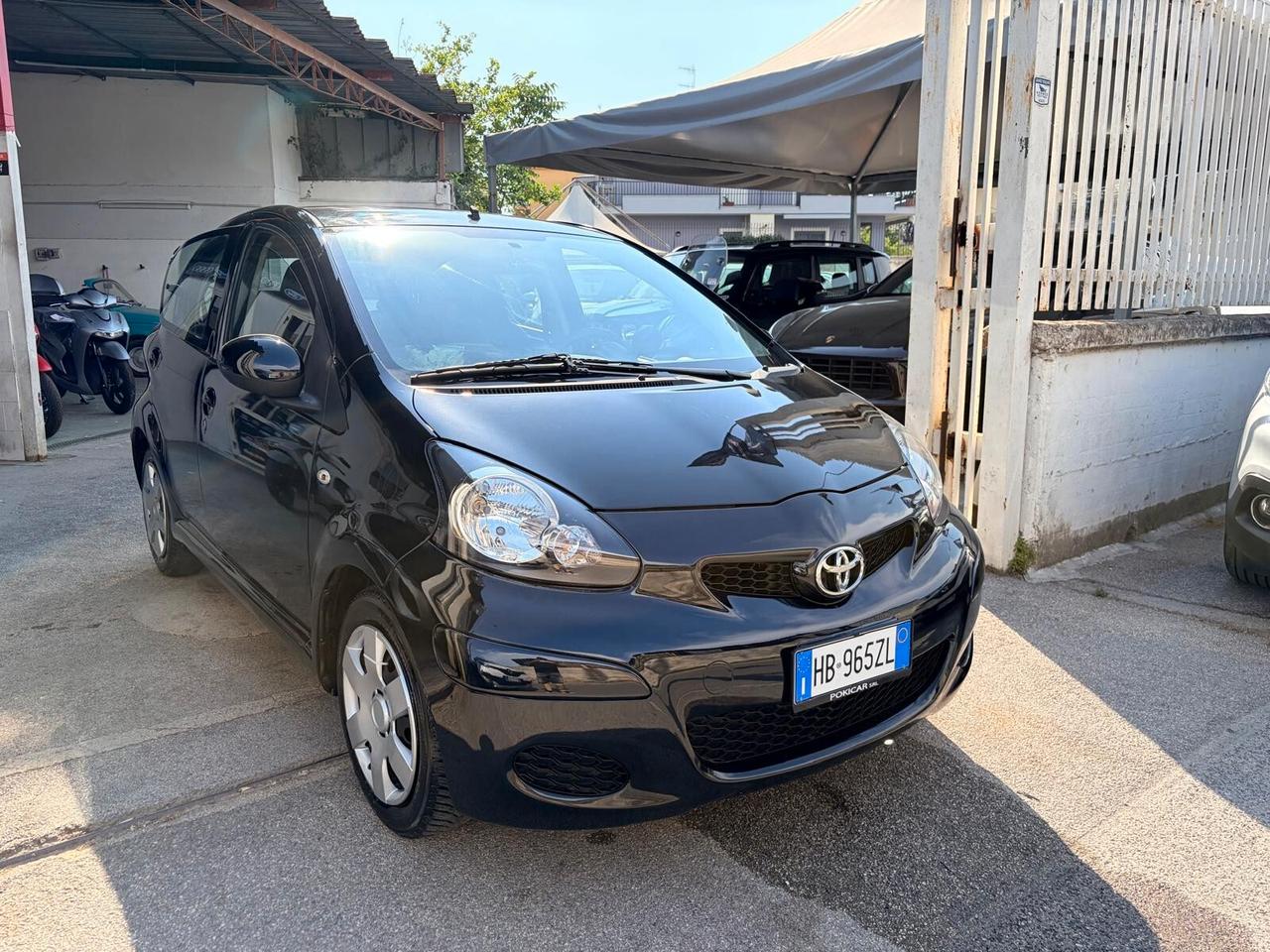 TOYOTA AYGO 1.0 68CV CAMBIO AUTOMATICO 2010