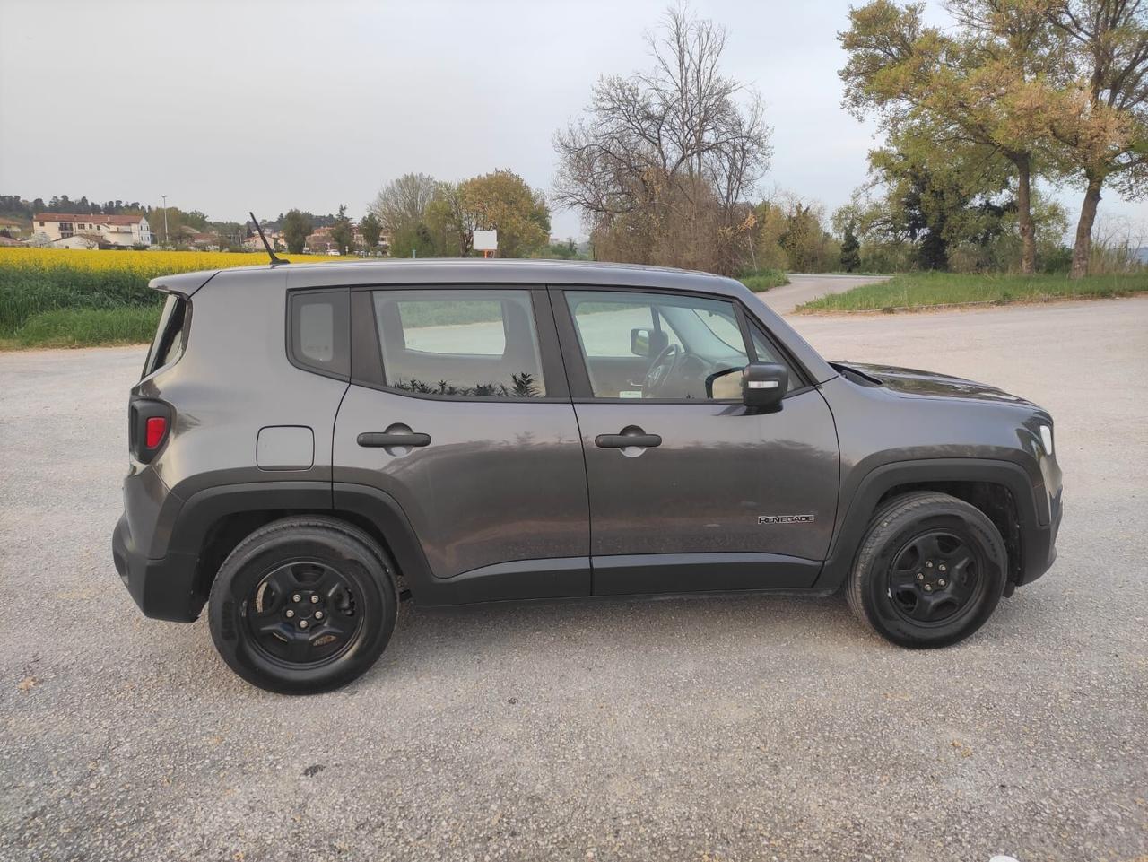 Jeep Renegade 1.6 E-TorQ EVO Sport GPL