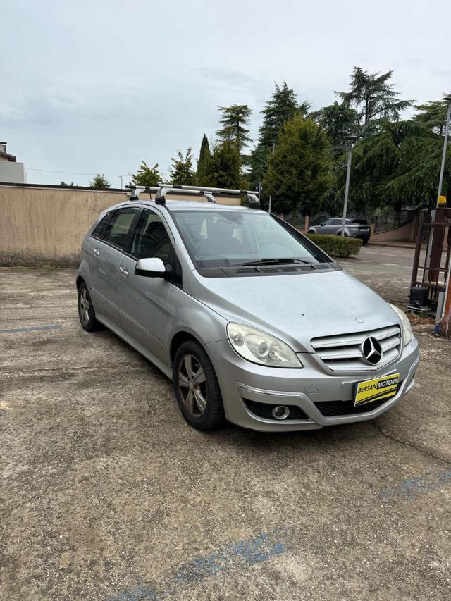 MERCEDES-BENZ B 200 Sport