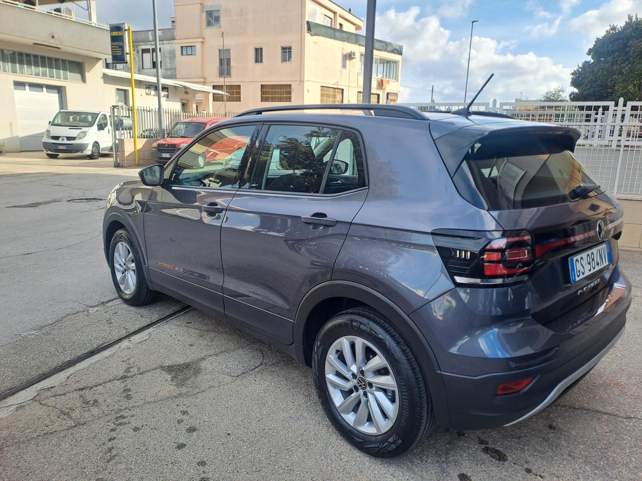 Volkswagen T-Cross 1.0 TSI 110 CV DSG Style , soli 20500 km !!
